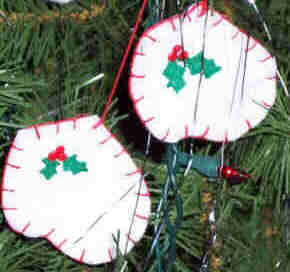 how to make felt mitten ornaments